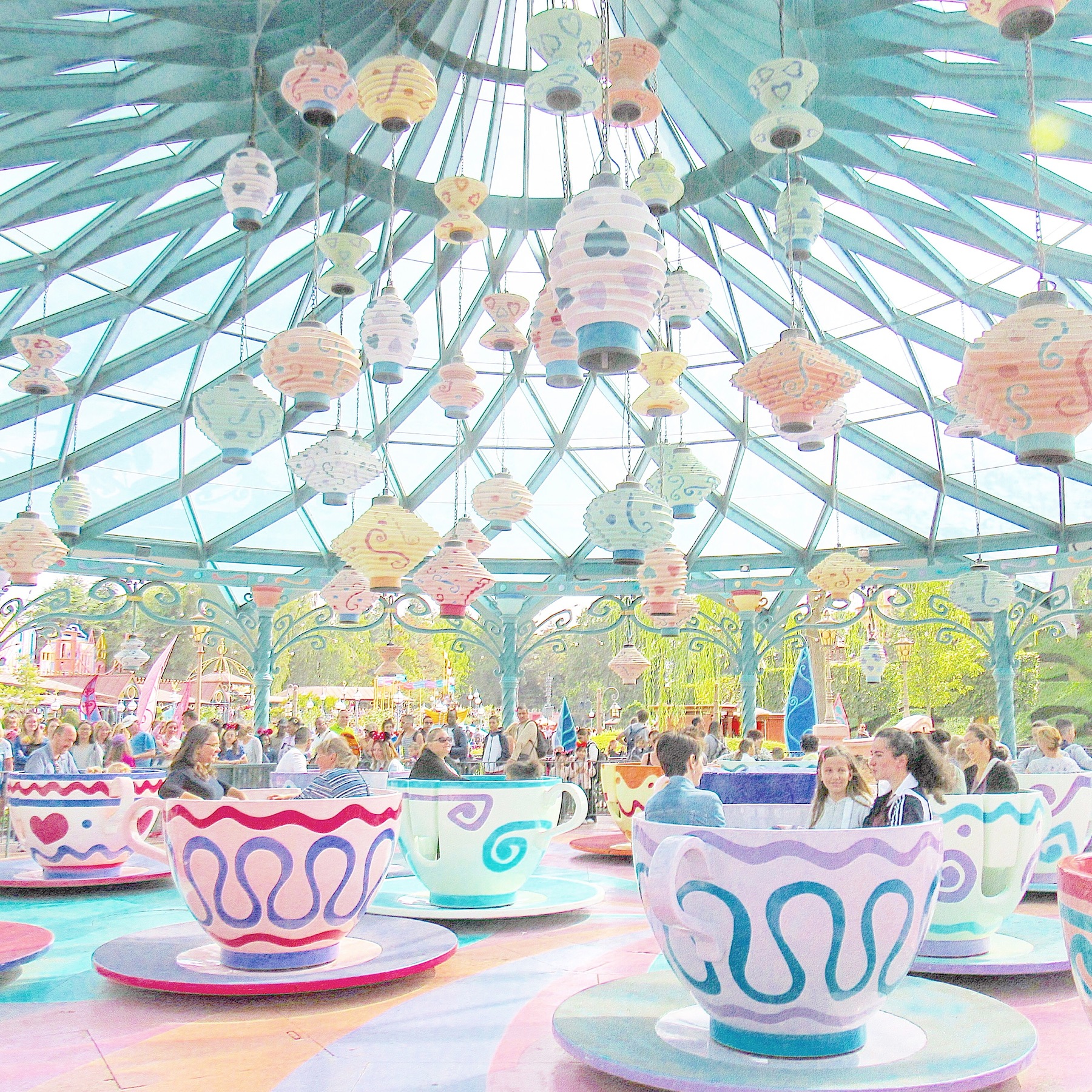 Mad Tea Cups at Disneyland Paris